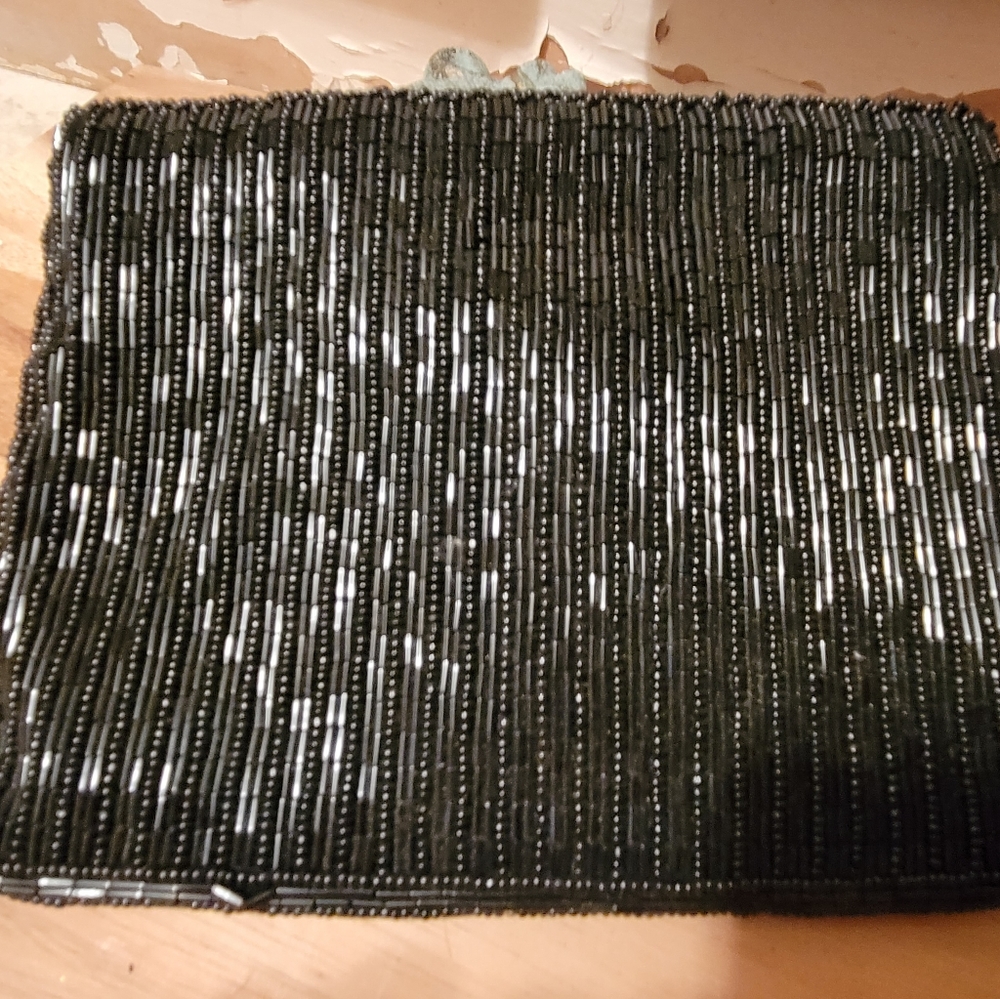 Beaded clutch - Picture 3 of 4